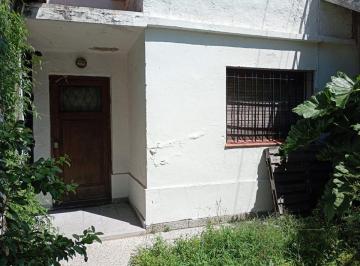 PH · 63m² · 3 Ambientes · PH Al Frente 3 Amb Munro a Refaccionar Totalmente.