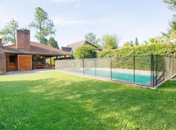 Casa · 133m² · 4 Ambientes · 3 Cocheras · Venta Casa 4 Amb. Maschwitz Club - Pileta - Parrilla