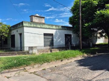 Casa · 193m² · 5 Ambientes · 2 Cocheras · Casa Mas Local San Martin Norte Frente a Plaza