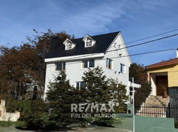 Casa · 200m² · 9 Ambientes · 1 Cochera · Venta| Casa Alta Gama | 5 Dorm y Garage| Bº Andino