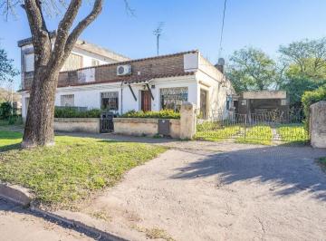 Casa · 87m² · 6 Ambientes · 1 Cochera · Venta Casa Dos Dorm. Roldán Barrio Talleres