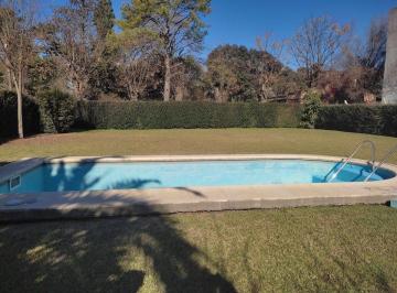 Quinta vacacional · 90m² · 3 Dormitorios · Quinta Lujan Pileta Parque Quincho Parriila Casa