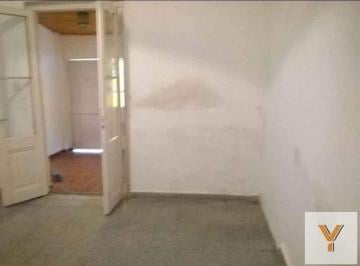 PH · 30m² · 2 Ambientes · PH en Venta - 1 Dormitorio 1 Baño - 30 m² - Lanús
