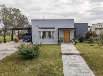 Casa · 192m² · 6 Ambientes · 1 Cochera · Casa en Venta en Barrio Monet
