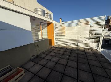 Departamento · 55m² · 2 Ambientes · Duplex Interno con Patio y Terraza en Abasto