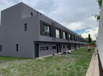 Casa · 160m² · 3 Dormitorios · Lanzamiento: Exclusivos Triplex en Don Torcuato - Frente Al Nuevo Polo Gastronomico