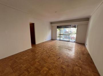 Departamento · 69m² · 3 Ambientes · Apto Credito: Amplio 3 Ambientes con Balcon Corrido y Baulera
