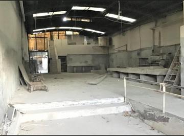 Bodega-Galpón · 267m² · Venta en Boedo. Galpón Lote Propio