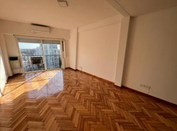 Departamento · 30m² · 1 Ambiente · Monoambiente con Vista Abierta Sobre Av Libertador - Cerca del Rio