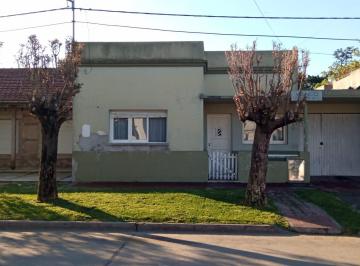 Casa · 107m² · 4 Ambientes · 1 Cochera · Casa en Venta - 2 Dorm. 1 Baño - Cochera - 600 m² - Chillar, Azul