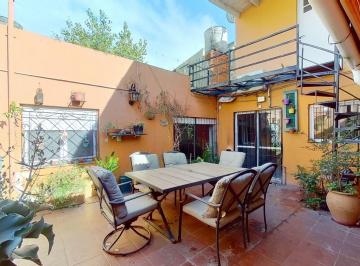 Casa · 130m² · 4 Ambientes · 2 Cocheras · Casa 4 Ambientes con Cochera y Parrilla Sarandí
