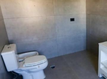 Casa · 251m² · 4 Ambientes · Casa en Venta - 3 Dorm. 3 Baños - 656 m² - Canning