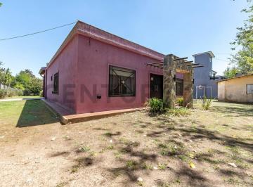 Quinta vacacional · 250m² · 4 Ambientes · 2 Cocheras · Venta Casa 4 Ambientes General Rodriguez