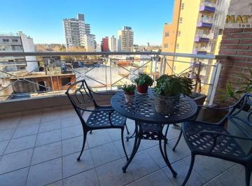 Departamento · 96m² · 4 Ambientes · 1 Cochera · 4 Ambientes con Cochera Suite Balcón – Apto Crédito – San Martín Centro