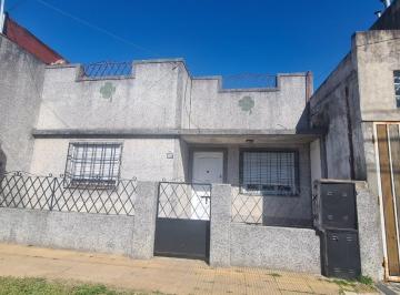 PH · 65m² · 3 Ambientes · PH Frente 3 Ambientes con Patio y Terraza Propia