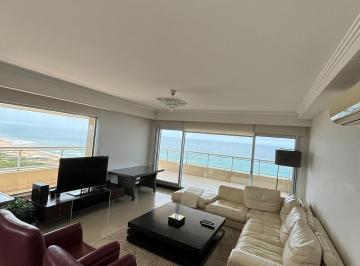 Departamento · 230m² · 3 Dormitorios · Departamento de 3 Dorm. en Playa Brava