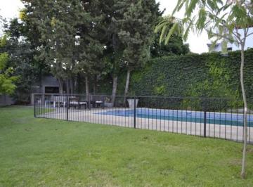 Casa · 190m² · 5 Ambientes · 3 Cocheras · Casa en Venta en Boulogne, San Isidro