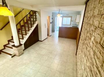 PH · 85m² · 4 Ambientes · 1 Cochera · Alquiler Triplex con Espacio Guarda Coche en San Miguel