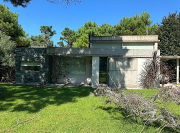 Casa · 132m² · 4 Ambientes · Casa en Venta - 3 Dorm. 2 Baños - Pinamar