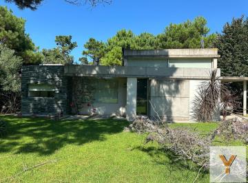 Casa · 132m² · 4 Ambientes · Casa en Venta - 3 Dorm. 2 Baños - Pinamar