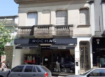 Casa · 210m² · 9 Ambientes · Casa en Venta - 8 Dorm. 2 Baños - 236 m² - La Plata