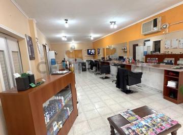 Casa · 200m² · 5 Ambientes · 1 Cochera · Casa con Local Comercial | Excelente Ubicación y Gran Potencial