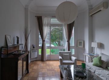 Casa · 309m² · 4 Dormitorios · 1 Cochera · Casa en La Lucila