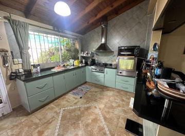Casa · 127m² · 3 Ambientes · 1 Cochera · Casa Venta 4 Ambientes La Tablada