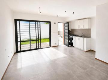 Casa · 82m² · 3 Ambientes · Casa en Venta - 2 Dorm. 2 Baños - Los Hornos