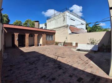 Casa · 245m² · 5 Ambientes · 2 Cocheras · Venta Casa Barrio Industrial 3 Dorm. con Cochera