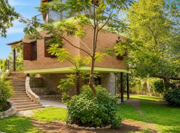 Frente · Hermosa Casa de Autor en Termas de Río Hondo