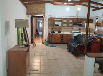 PH · 187m² · 7 Ambientes · PH en Venta - 5 Dorm. 3 Baños - 250 m² - Ramos Mejia