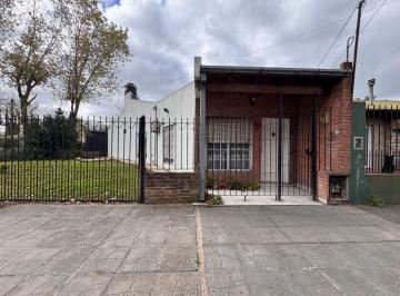 Casa de 3 ambientes, Esteban Echeverría · Casa de 3 Ambientes en Venta