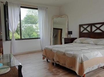 Casa · 325m² · 6 Ambientes · Casa en Venta - 5 Dorm. 3 Baños - Mar del Plata