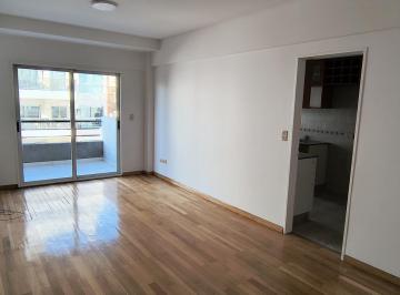 Departamento · 66m² · 3 Ambientes · 1 Cochera · Belgrano "R": Edificio de Categoría. Suite y Dos Baños Completos. Excelente Cochera Fija!