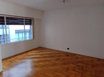 Departamento · 50m² · 2 Ambientes · Belgrano "R" - 2 Amb Amplio con Hermosa Vista a Verde!