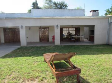 Casa · 100m² · 3 Ambientes · Casa en Venta - 2 Dorm. 1 Baño - 363 m² - Chivilcoy