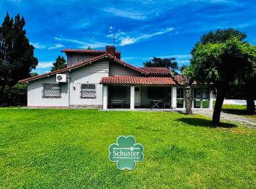 Casa · 250m² · 7 Ambientes · 2 Cocheras · Venta Casaquinta 2670 m² de Parque 4 Dorm. Quincho y Piscina El Trébol