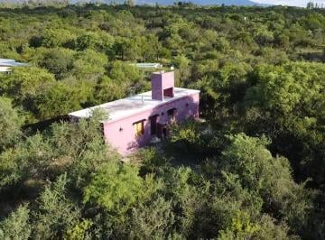 Casa · 80m² · 3 Ambientes · 1 Cochera · Venta Casa Villa Las Rosas, Traslasierras, Cordoba