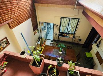 PH de 5 ambientes, Tres de Febrero · Venta en Bloque. PH 5 Ambientes + Local Comercial en Planta Baja con Acceso Independiente.