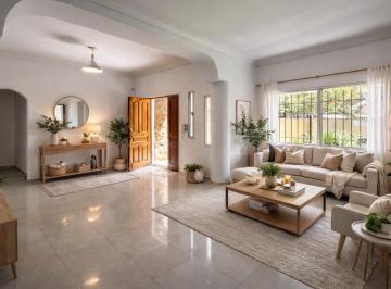 Casa · 120m² · 4 Ambientes · Casa en Alquiler en Una Planta en Punta Chica, San Fernando
