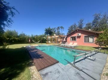 Foto1 · Venta. Casa. 4 Dorm.