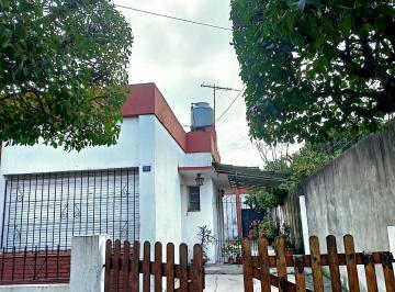 Casa de 3 ambientes, Morón · Venta de Casa y Galpon.
