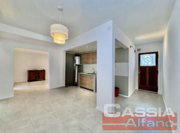 PH · 45m² · 2 Ambientes · Departamento en PH Planta Baja Pasillo, Reciclado