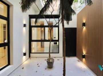 Departamento · 77m² · 3 Ambientes · Departamento 3 Ambientes, 2 Dorm. (1 en Suite) con Patio, Reciclado a Nuevo 85 m²