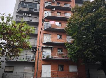 Departamento de 3 ambientes, La Plata · Alquiler Depto 2 Dorm. Fte Cochera Opc. - 54 E/9 y 10 - La Plata