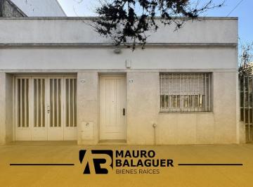 Casa · 291m² · 3 Ambientes · 1 Cochera · Casa en Parque Avellaneda