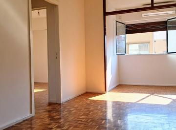 Living comedor · Hermoso T/ Fte, Luz y Sol Al Este. a m del Corredor del Corredor Verde Honorio