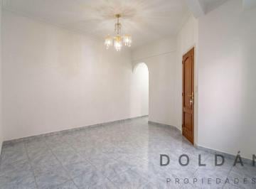 Departamento de 3 ambientes, Almagro · Venta - Departamento de 3 Ambientes con Patio y Balcón