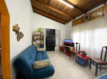Casa · 70m² · 3 Ambientes · 4 Cocheras · Casa en Venta - 2 Dorm. 1 Baño 4 Cochera - Mar del Tuyú